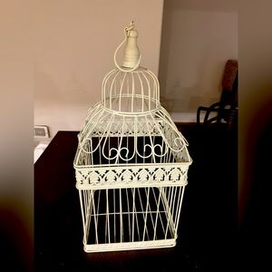 Gorgeous birdcage decor